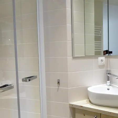 Les Proveres Apartment